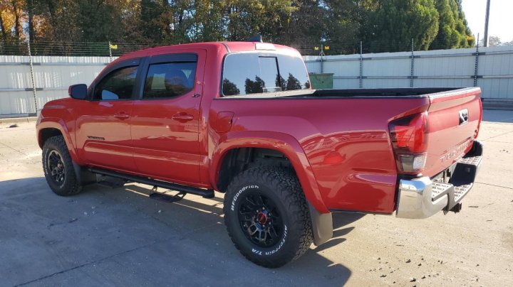 Toyota TACOMA  2022