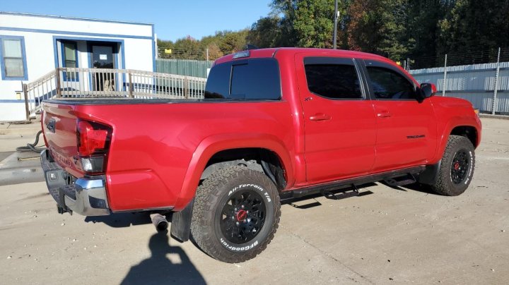 Toyota TACOMA  2022