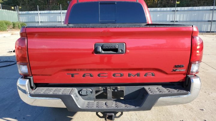 Toyota TACOMA  2022