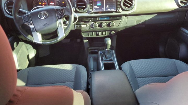 Toyota TACOMA  2022
