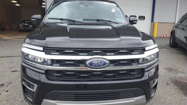 Ford EXPEDITION  2023