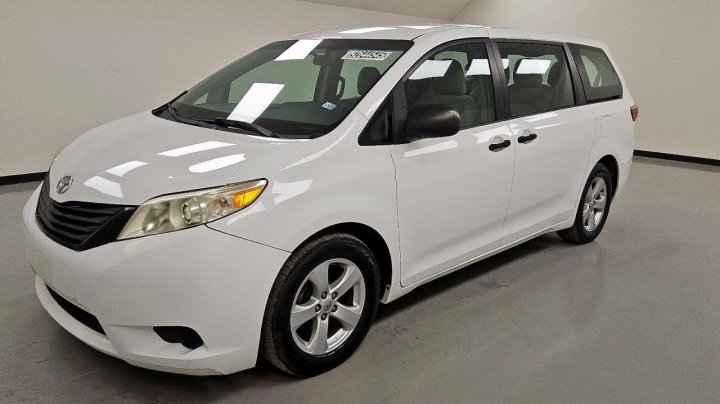 Toyota SIENNA  2016