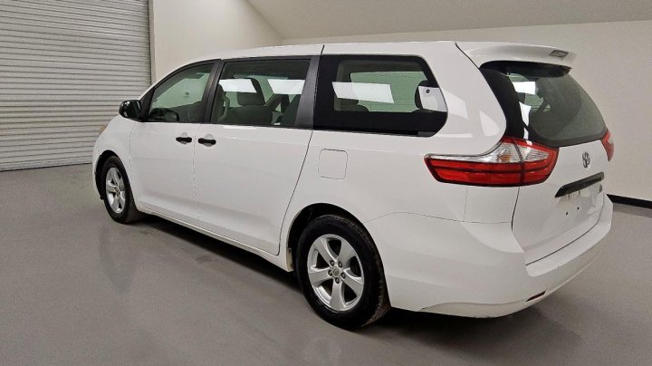 Toyota SIENNA  2016