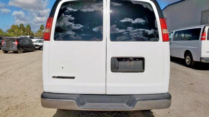Chevrolet EXPRESS G2500  2017