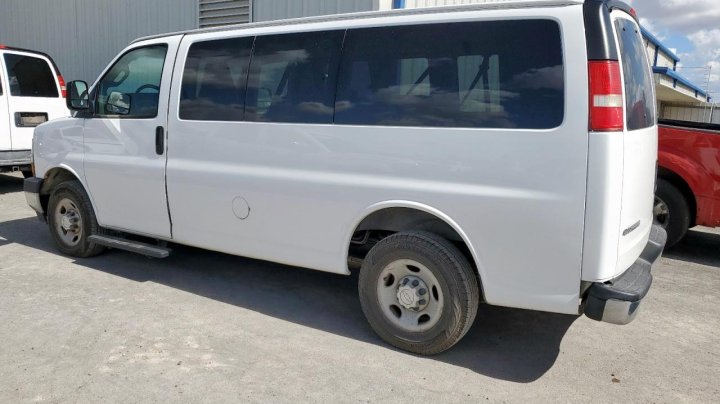 Chevrolet EXPRESS G2500  2017