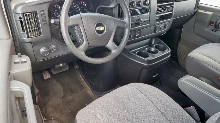 Chevrolet EXPRESS G2500  2017