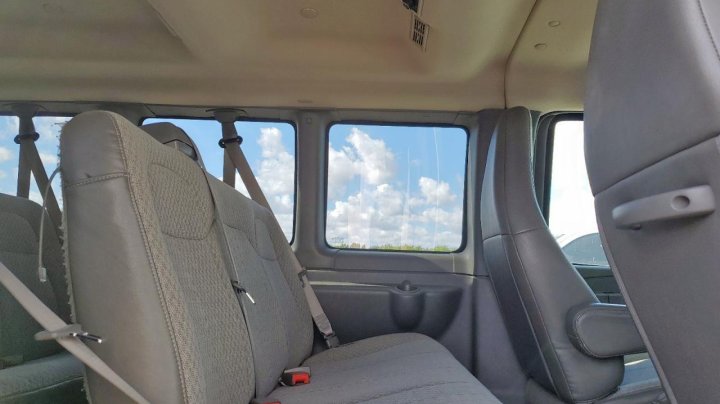 Chevrolet EXPRESS G2500  2017