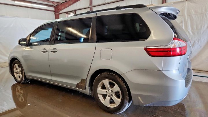Toyota SIENNA  2015