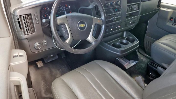 Chevrolet EXPRESS G2500  2017