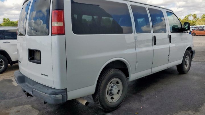 Chevrolet EXPRESS G2500  2017