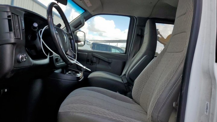 Chevrolet EXPRESS G2500  2017