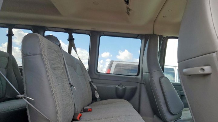Chevrolet EXPRESS G2500  2017