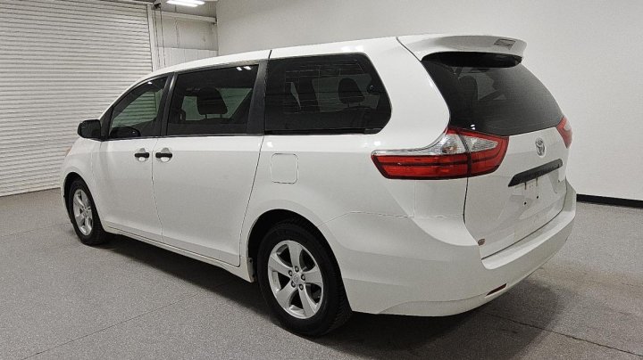 Toyota SIENNA  2016