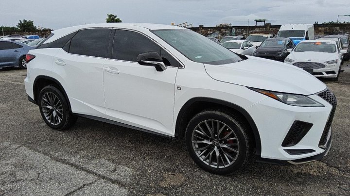 Lexus RX  2020