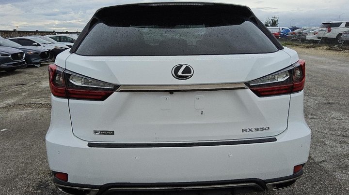 Lexus RX  2020