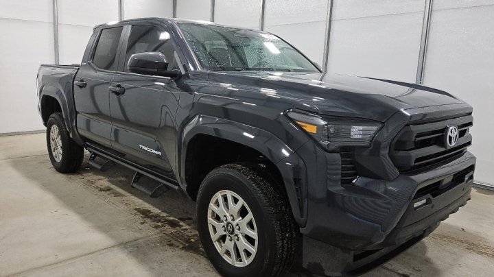 Toyota TACOMA  2024