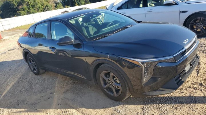 KIA K4  2025