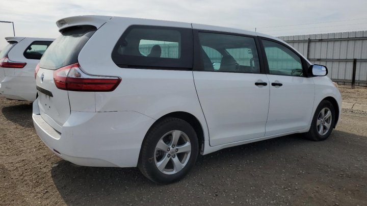 Toyota SIENNA  2017