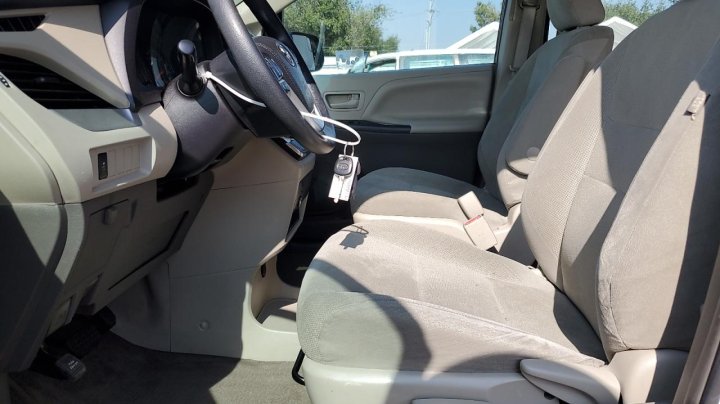 Toyota SIENNA  2017