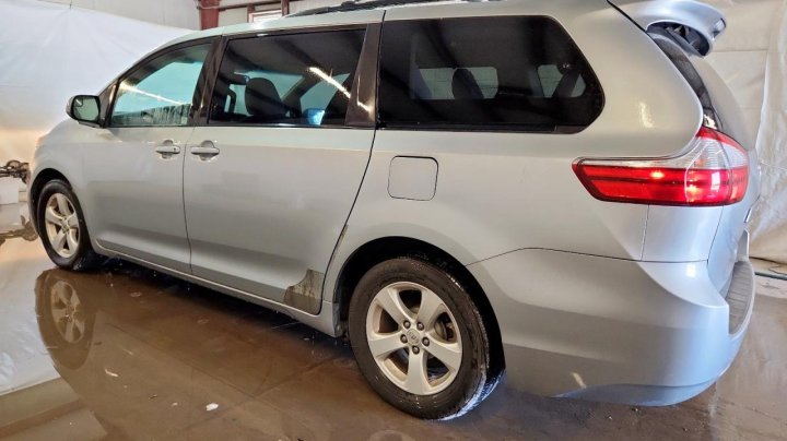 Toyota SIENNA  2016