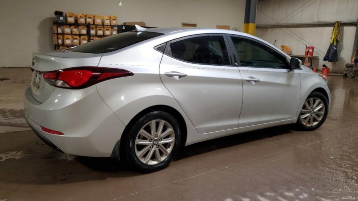Hyundai Elantra  2015