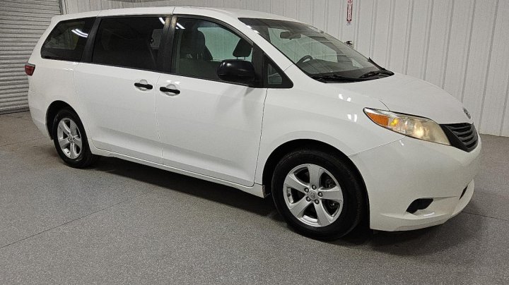 Toyota SIENNA  2017