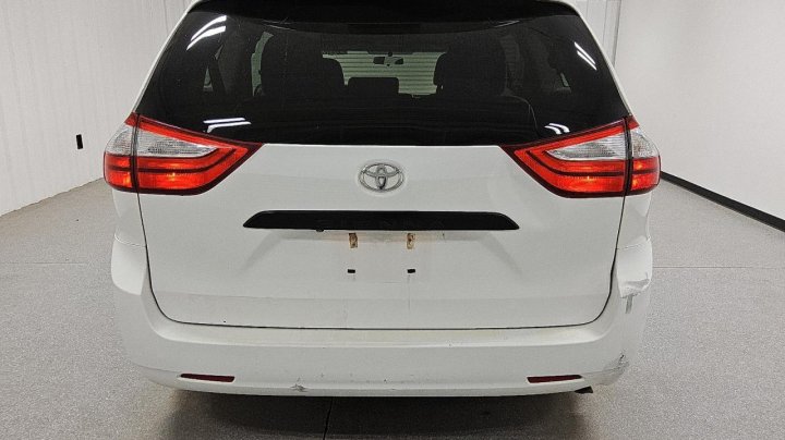 Toyota SIENNA  2017