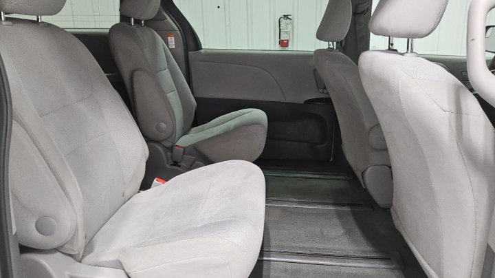 Toyota SIENNA  2015