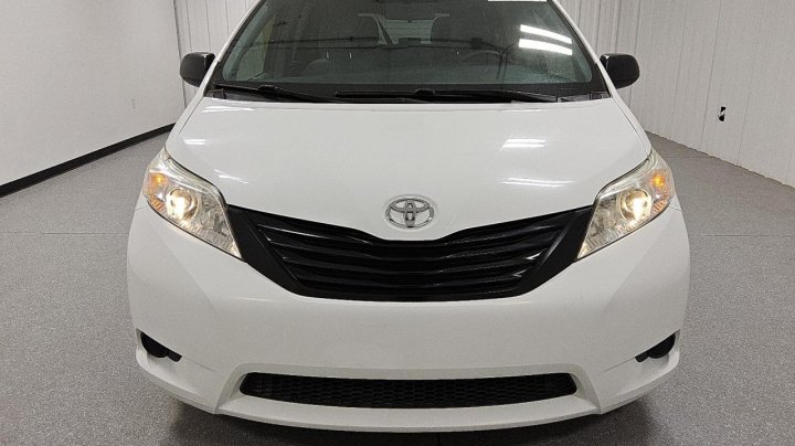 Toyota SIENNA  2016