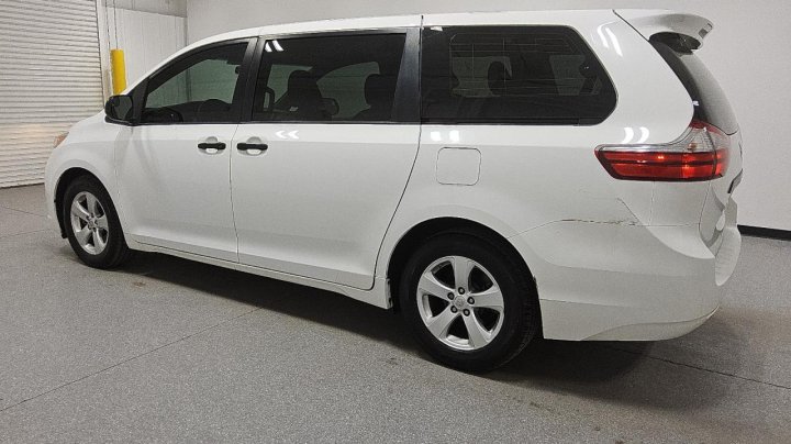 Toyota SIENNA  2016