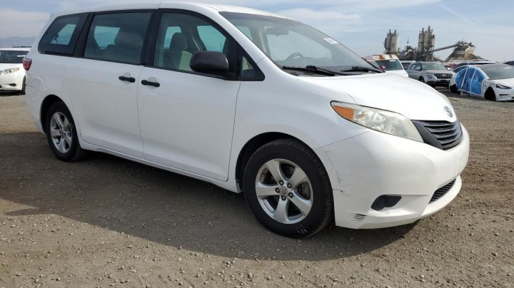 Toyota SIENNA  2017
