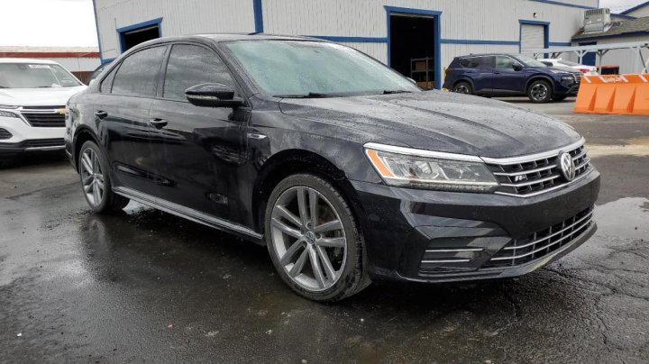 Volkswagen PASSAT  2018
