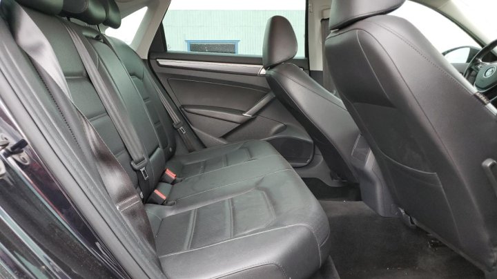 Volkswagen PASSAT  2018