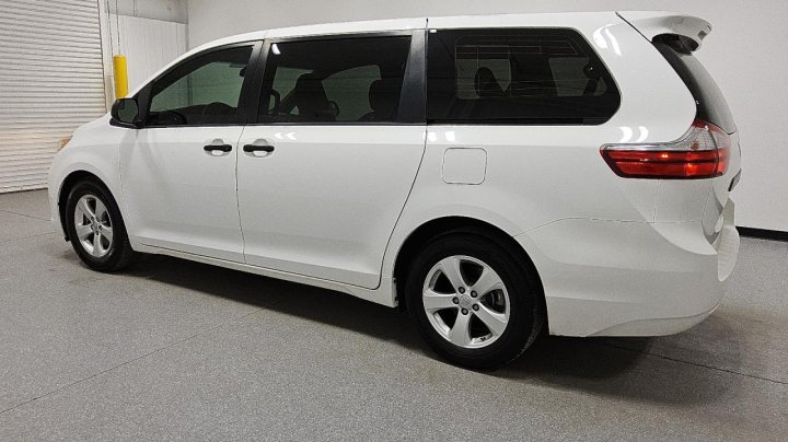 Toyota SIENNA  2016