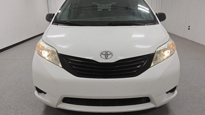 Toyota SIENNA  2016