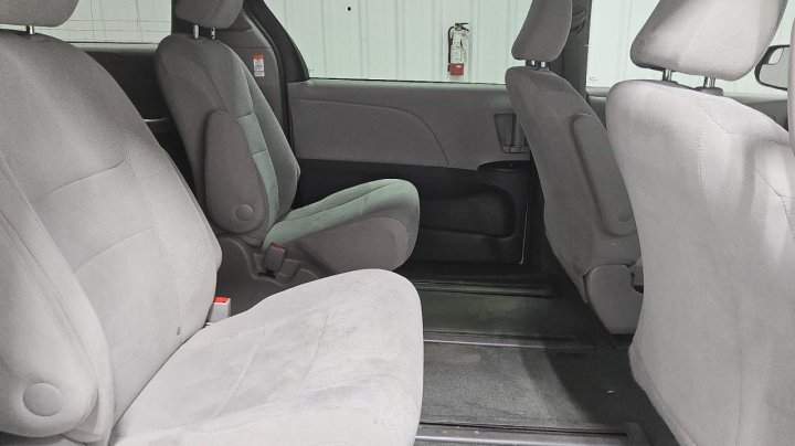 Toyota SIENNA  2016