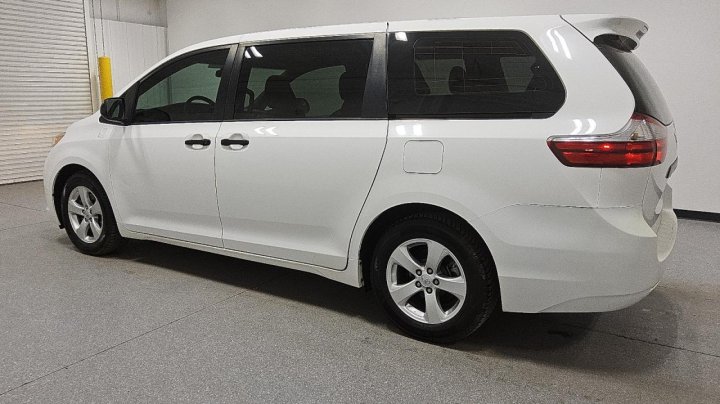 Toyota SIENNA  2016