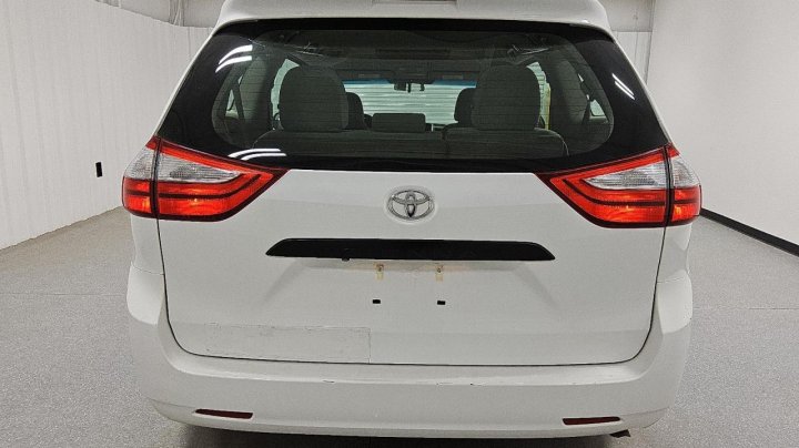 Toyota SIENNA  2017