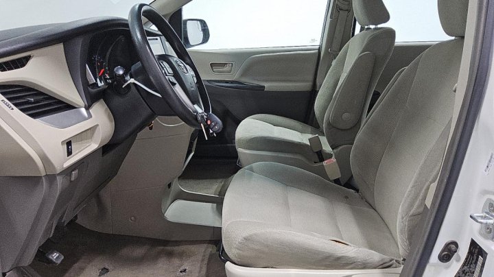 Toyota SIENNA  2017