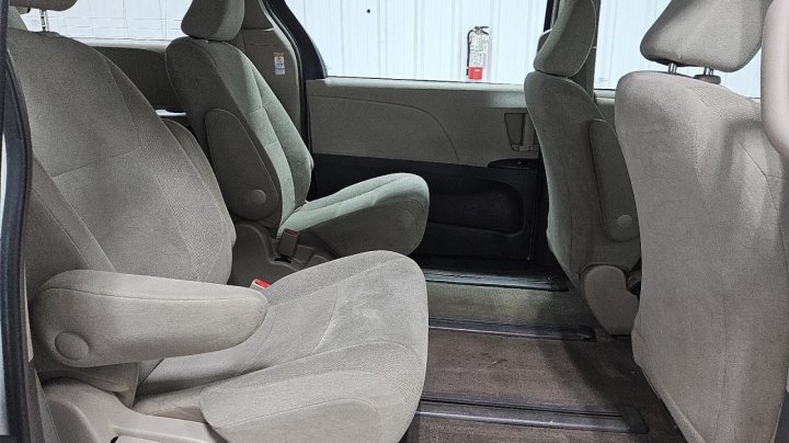 Toyota SIENNA  2017