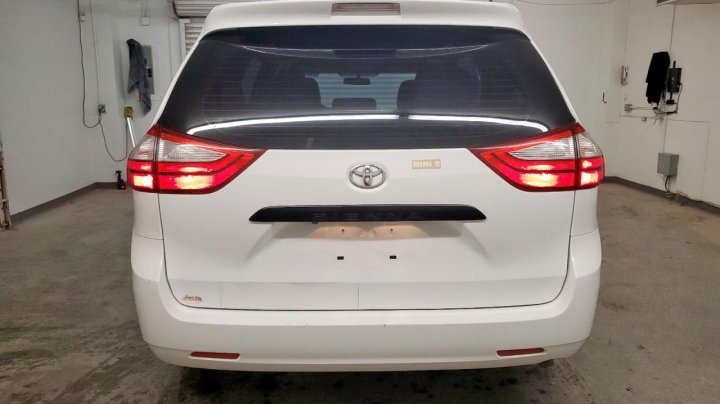 Toyota SIENNA  2017