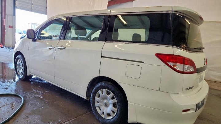 Nissan Quest  2015