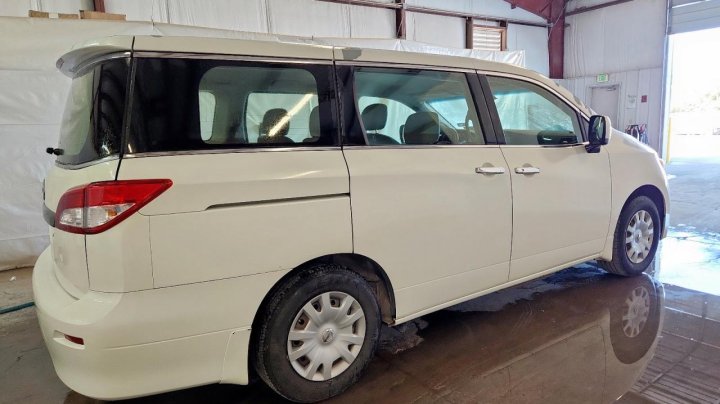Nissan Quest  2015