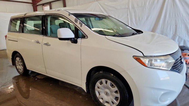 Nissan Quest  2015