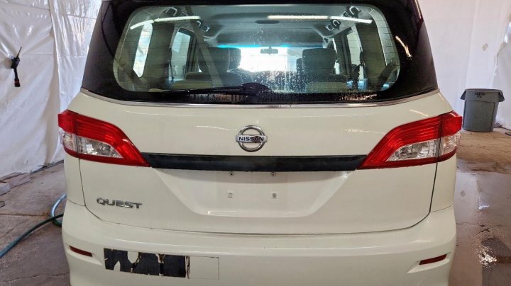 Nissan Quest  2015