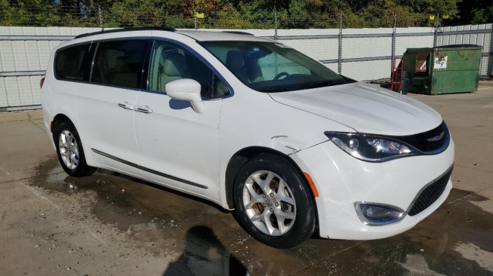 CHRYSLER Pacifica  2017