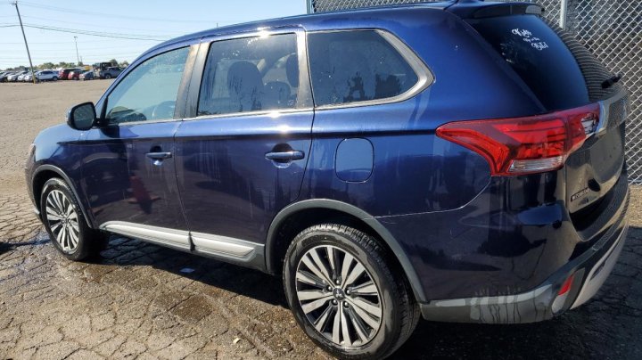 Mitsubishi Outlander  2019