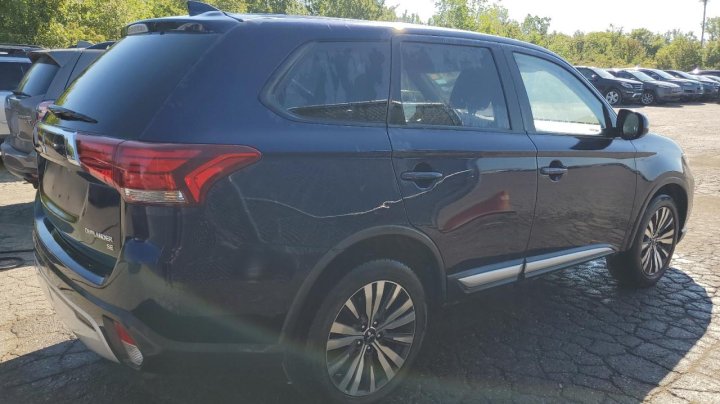 Mitsubishi Outlander  2019