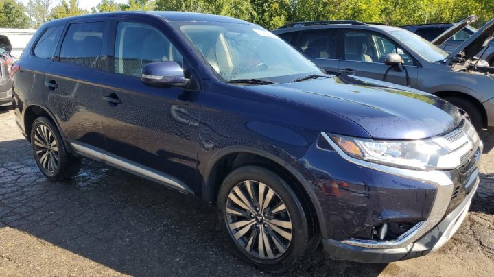 Mitsubishi Outlander  2019