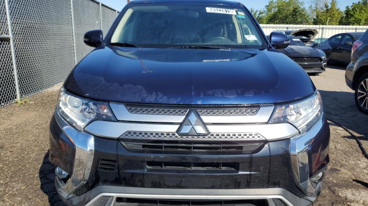 Mitsubishi Outlander  2019